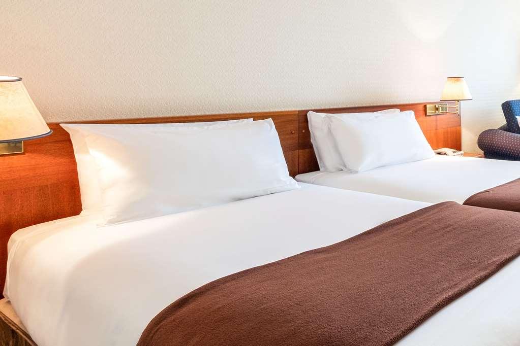 Clarion Croydon Park Hotel Phòng bức ảnh